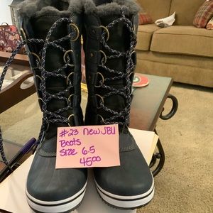 New w/o box JBU boots women’s size 6.5
